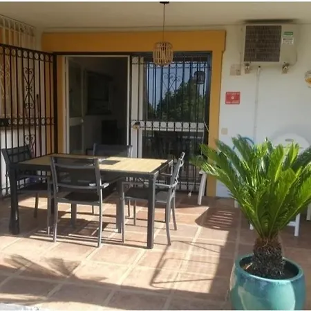 Calahonda Golf Apartment *